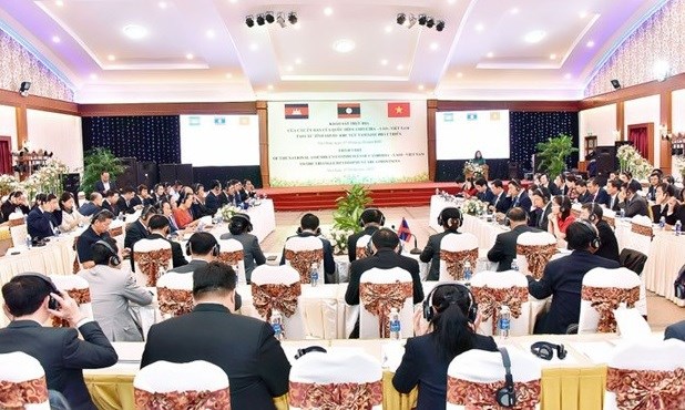 Vietnam, Laos, Cambodia boost economic cooperation for sustainable development hinh anh 1