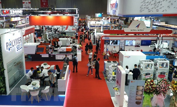 Vietnam International Plastics and Rubber Industry Exhibition kicks off hinh anh 1