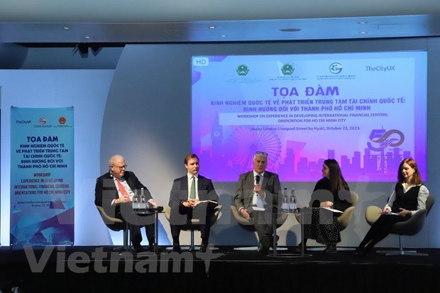 Vietnam, UK share experience in developing int’l financial centre hinh anh 1