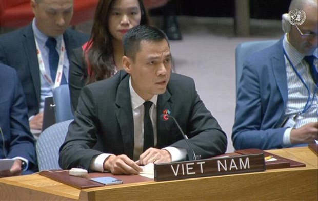 Vietnam condemns attacks on civilians, civilian infrastructure hinh anh 1