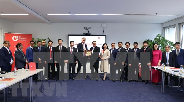 Nam Dinh seeks cooperation opportunities with German partners hinh anh 1