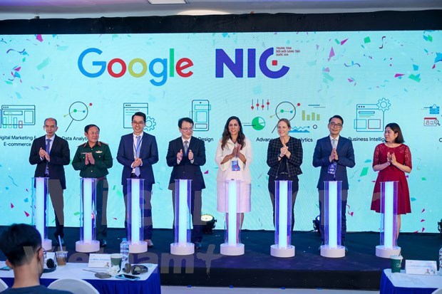 Google offers 40,000 scholarships to support Vietnam’s digital transformation hinh anh 1