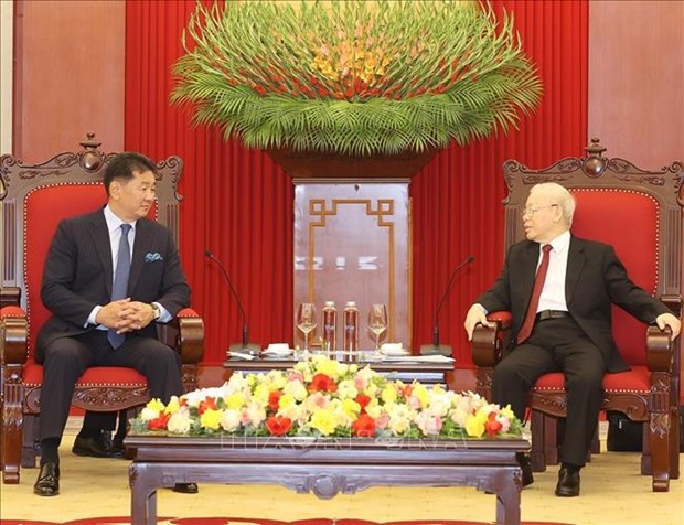 Vietnam hopes for stronger cooperation with Mongolia: Party chief hinh anh 1