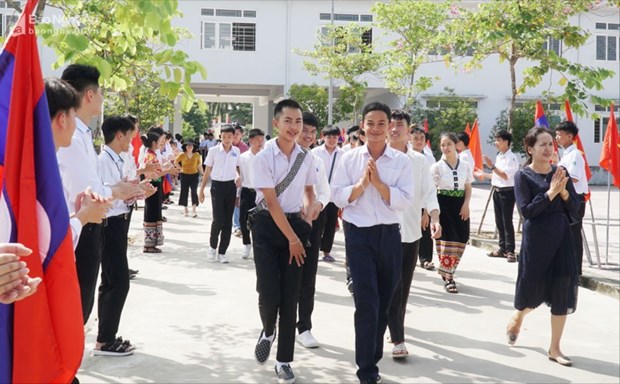 Nghe An to receive Lao high school students during 2023-2024 academic year hinh anh 1