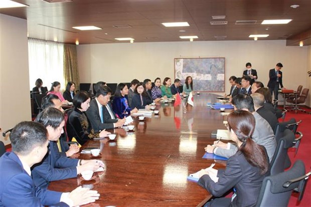 Hanoi delegation’s visit seeks stronger cooperation with Japan hinh anh 2