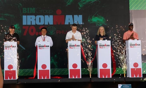 Phu Quoc triathlon event attracts nearly 2,000 athletes hinh anh 1