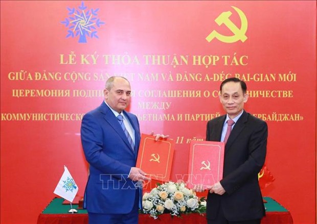 Vietnam, Azerbaijan consolidate traditional friendship hinh anh 1