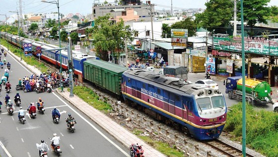 Vietnams railway sector chugs along with rapid transit plans for the future hinh anh 1