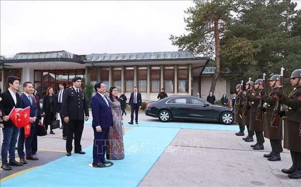 PM concludes visit to Turkiye hinh anh 1