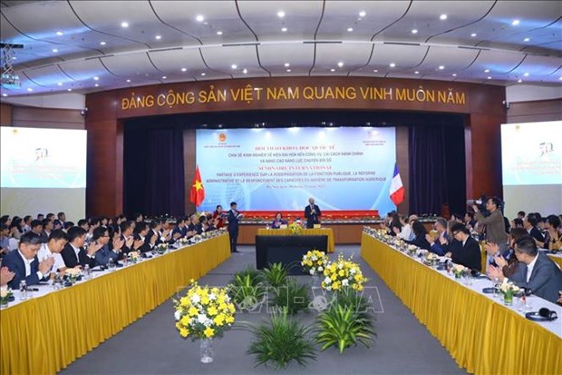 Vietnam, France share experience in modernising public services hinh anh 1