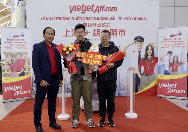 Vietjet inaugurates Ho Chi Minh City-Shanghai route hinh anh 2