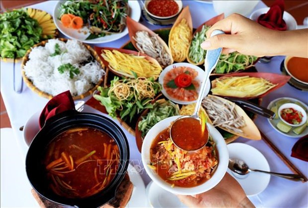 Ten Vietnamese cuisine, specialties set new Asian records hinh anh 2