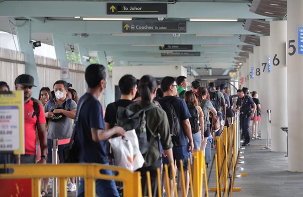 Singaporeans exempted from Malaysia digital arrival card process hinh anh 1