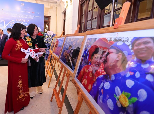 Winners of ‘Happy Vietnam’ photo, video contest awarded hinh anh 3