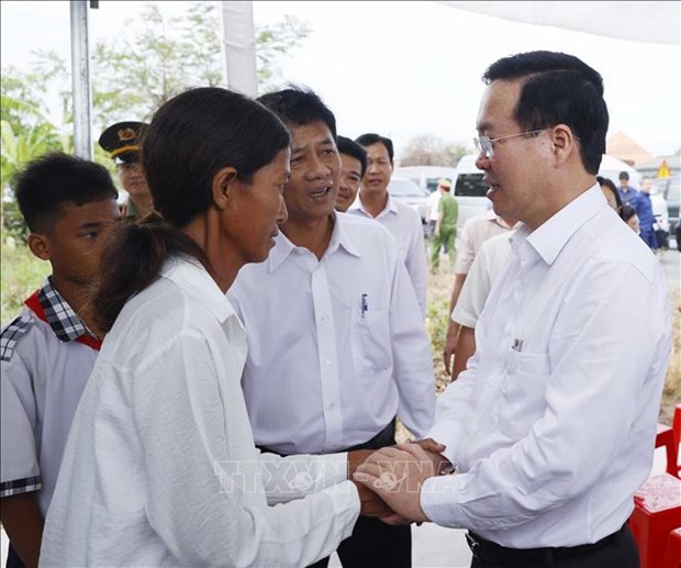 President attends event to sum up construction of houses for the poor in Soc Trang hinh anh 1