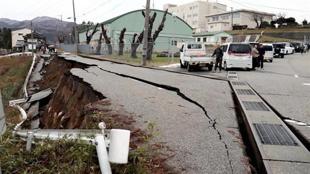 No Vietnamese reported dead or injured in Japan earthquake hinh anh 1