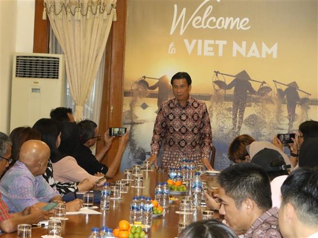 Ambassador wants press to continue connecting Vietnam, Indonesia hinh anh 1