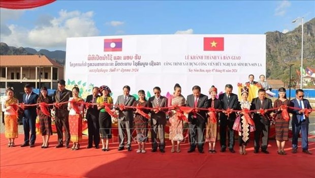 Son La-funded park in Lao province inaugurated hinh anh 1
