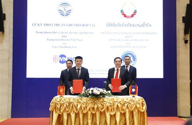 Vietnam helps Laos ensure information security hinh anh 2