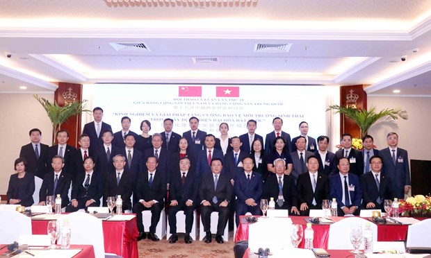 Communist Parties of Vietnam, China hold 18th theoretical workshop hinh anh 1