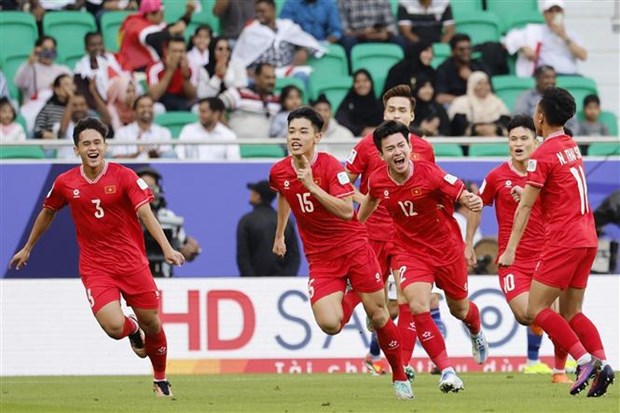 Vietnam lose 2 - 4 to Japan at AFC Asian Cup opener hinh anh 1