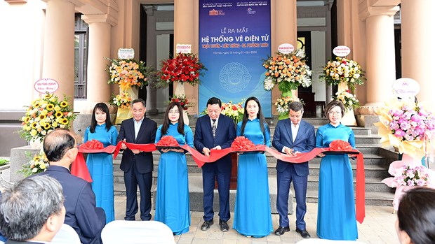 Fine arts museum launches new e-ticket system hinh anh 2