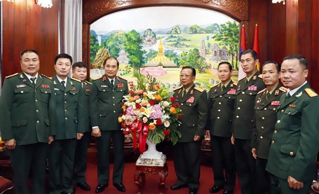 Vietnam congratulates Laos on army's 75th anniversary hinh anh 1