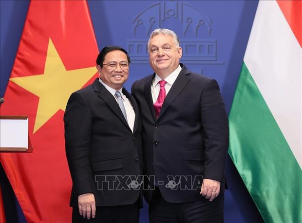 Vietnamese PM’s visits to Hungary, Romania capture local media attention hinh anh 1