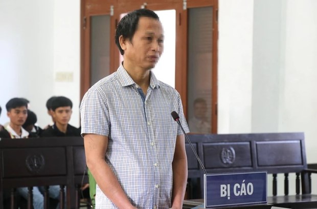 Phu Yen man jailed for abusing democratic freedoms hinh anh 1