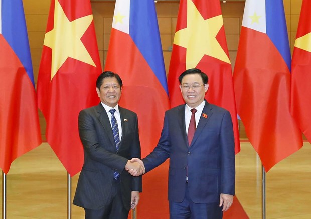 Top legislator meets with President of Philippines in Hanoi hinh anh 2
