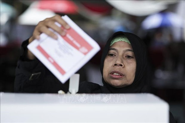 Voting kicks off in Indonesia's general elections hinh anh 1