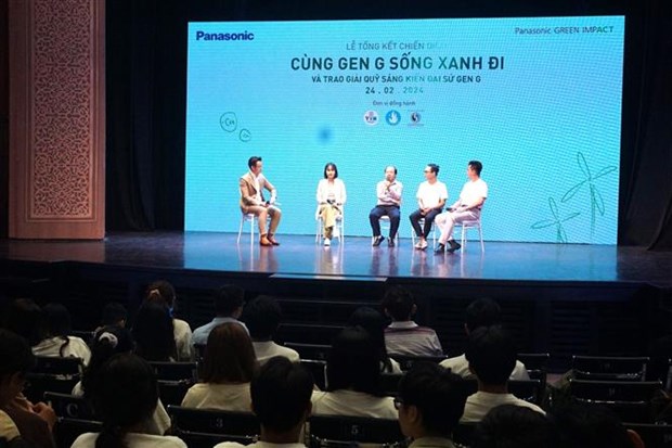 “Live green” ambassadors, initiatives announced hinh anh 1