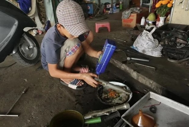 UNESCO helps Vietnam strengthen vocational education for out-of-school children hinh anh 1