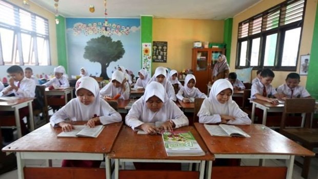 Indonesia urges to tackle education inequality hinh anh 1