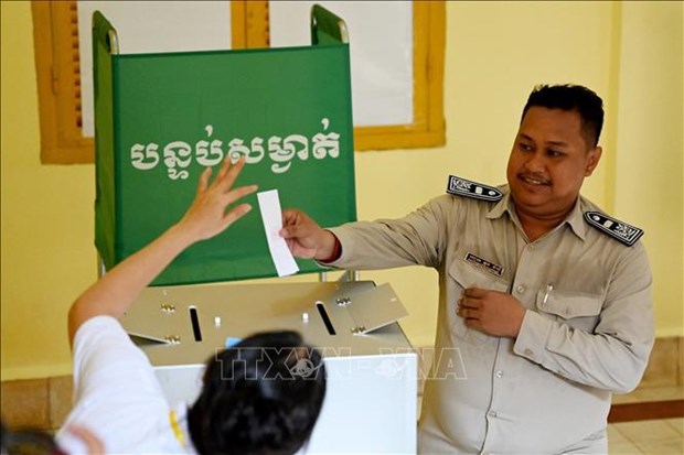 PM congratulates Cambodia on successful 5th Senate election hinh anh 1