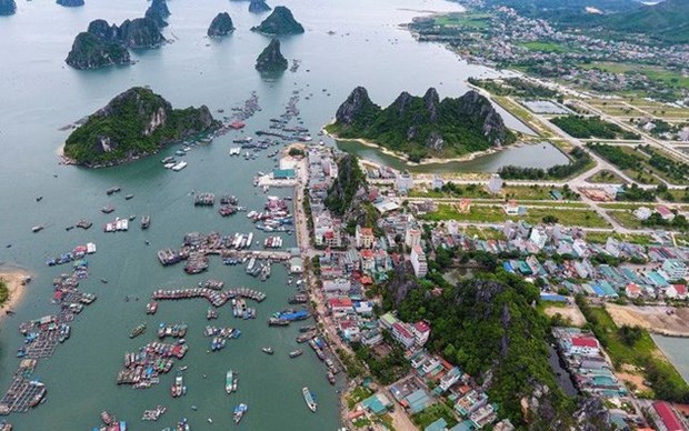 Van Don island district to become a city by 2030 hinh anh 1