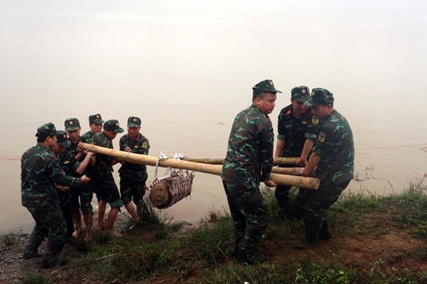 Over-200kg bomb successfully deactivated in Hung Yen hinh anh 1