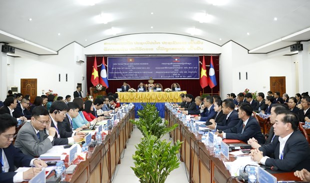 Vietnamese, Lao parliaments step up cooperation hinh anh 1