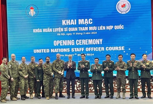 UN staff officer training course opens in Hanoi hinh anh 1