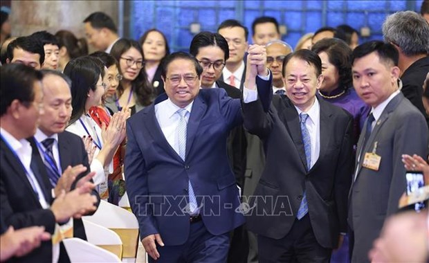 PM hopes for more fruitful Vietnam-ADB partnership hinh anh 1