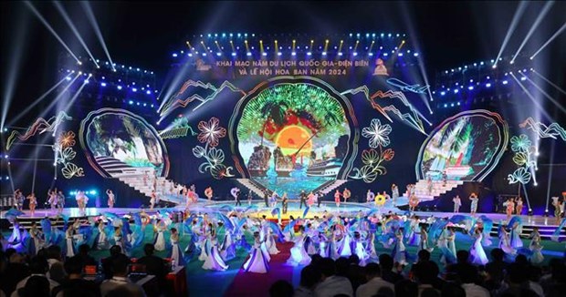 Visit Vietnam Year, Ban Flower Festival 2024 kicks off in Dien Bien hinh anh 1