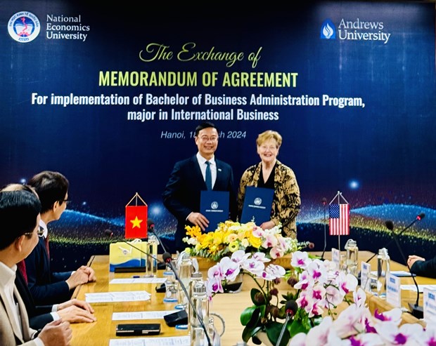 Vietnamese, US universities seal training cooperation deal hinh anh 1