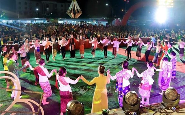 Son La, Laos’ Houaphanh province hold tourism, cultural festival hinh anh 1