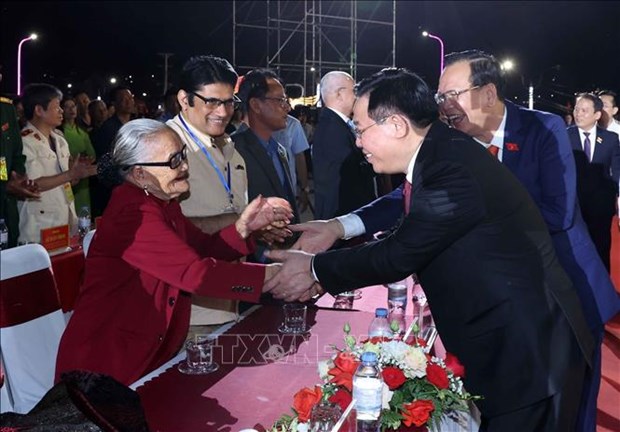 NA Chairman attends ceremony marking 20th anniversary of Dak Nong's re-establishment hinh anh 2