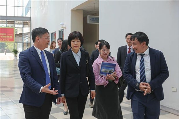 RoK wants to invest in Hue Central Hospital's second establishment hinh anh 1