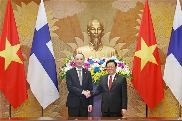 Vietnam treasures relations with Finland: NA Chairman hinh anh 1