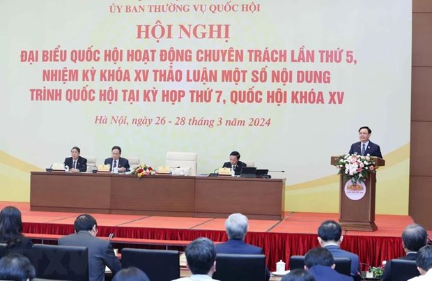 Full-time NA deputies convene fifth meeting in Hanoi hinh anh 1