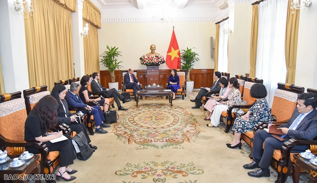 Vietnam, UK agree to better tap cooperation potential hinh anh 1