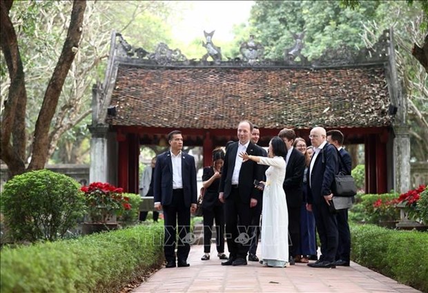 Speaker of Finnish Parliament visits relic sites in Hanoi hinh anh 1