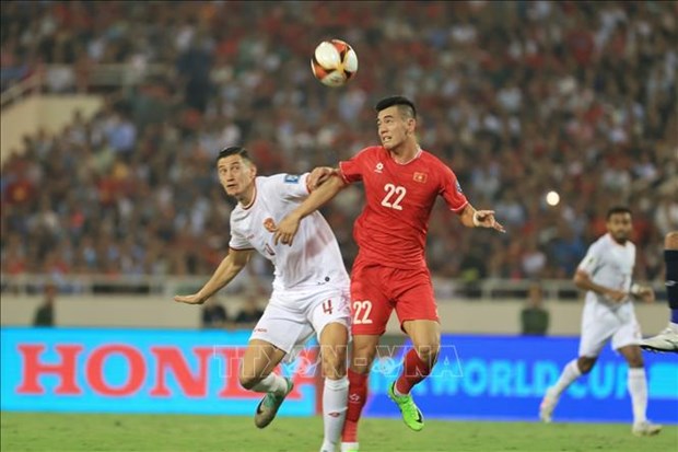 Vietnam lose 0-3 to Indonesia in World Cup Qualifiers, coach Troussier sacked hinh anh 1